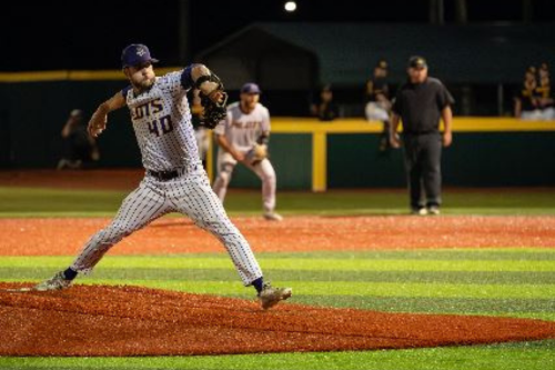 LSUS Rohde-rules Ottawa in NAIA regional opener; plays today at 4:30 ...